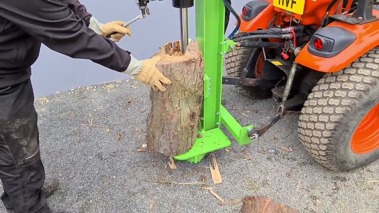 Goliath 20-Ton Compact Tractor Log Splitter For Sale UK