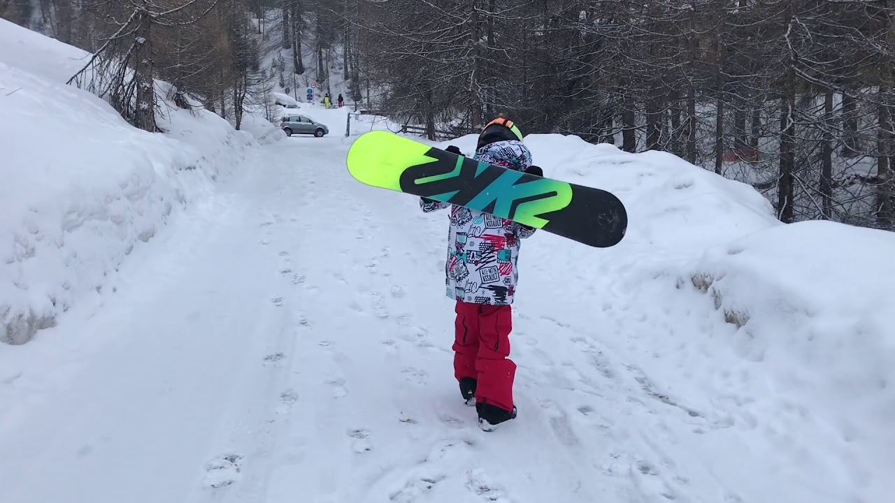 Shredding Mottolino's snowpark with Romeo