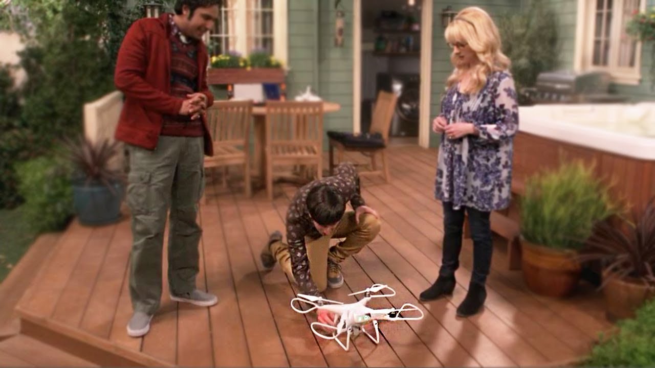 Raj y Howard se encuentran un DRON y buscan a su dueño (1/2)  | The Big Bang Theory (Español Latino)