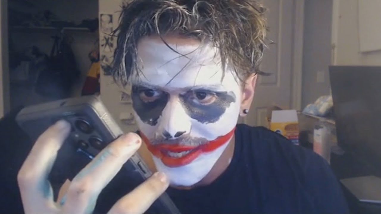 Darius Gets Mind Broken by Hannah, Completely Loses it and Gets Banned From Twitch