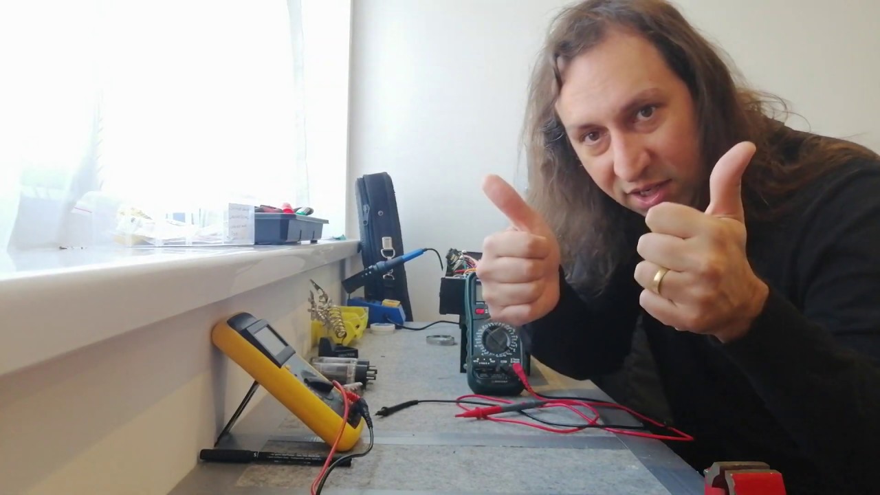 COMO TESTAR UMA VALVULA 12AX7 - ECC83 / TESTE DE FILAMENTO E CURTO CIRCUITO.