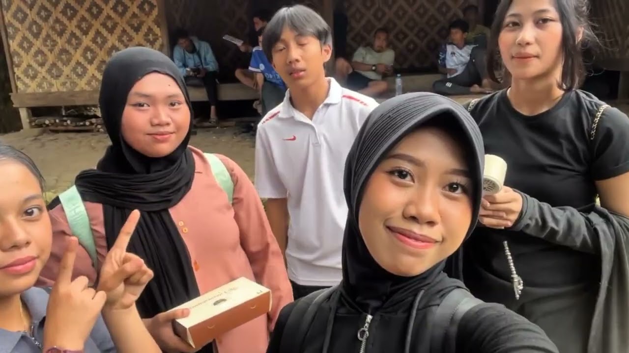 Goes to Baduy with kelompok duwa