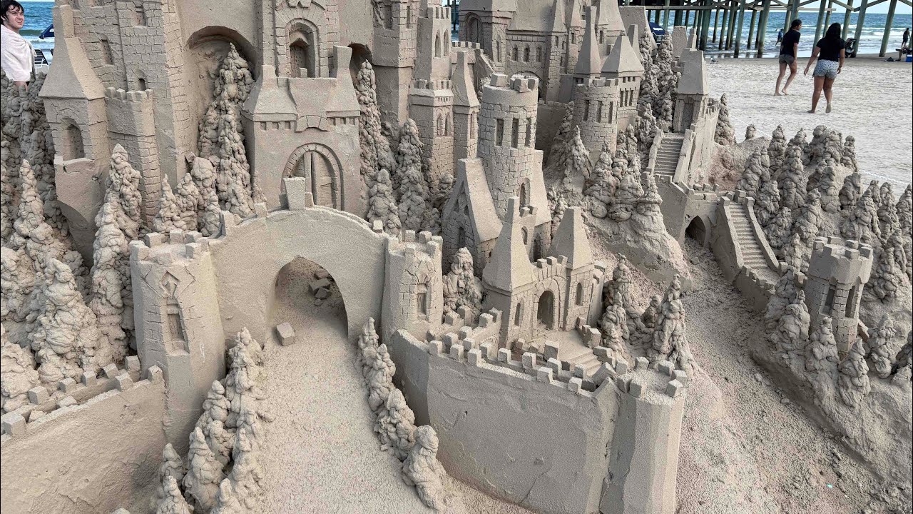 Sand sculptures look amazing!