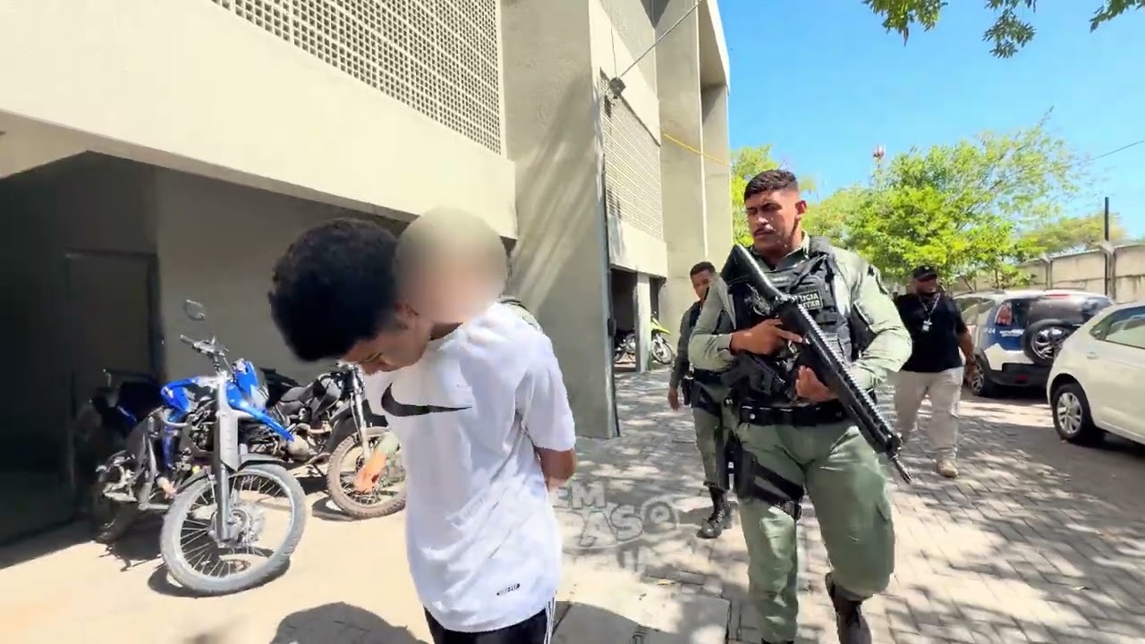 HOMEM PRESO COM ARMA E DROGAS NA VILA DO ÓLEO - DOIS UNIDOS 🚨 EMERSON FREITAS 