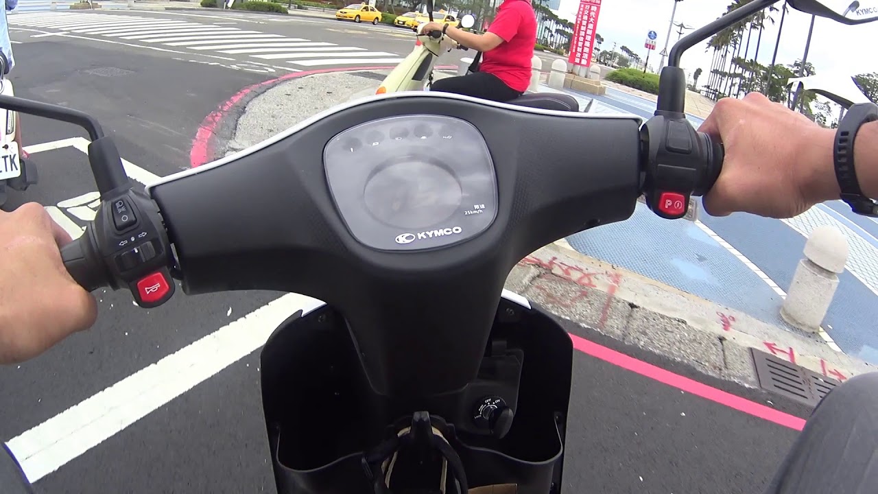 【開箱】KYMCO電動自行車COZY