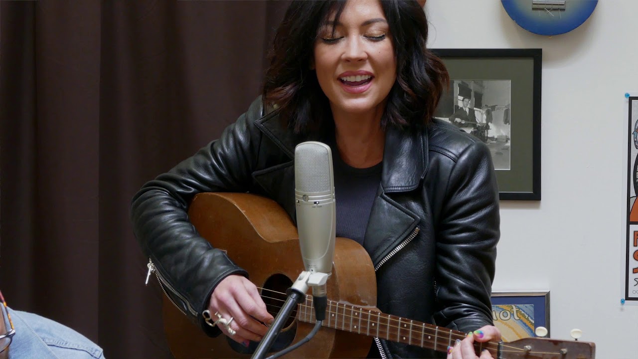 Amanda Shires -  