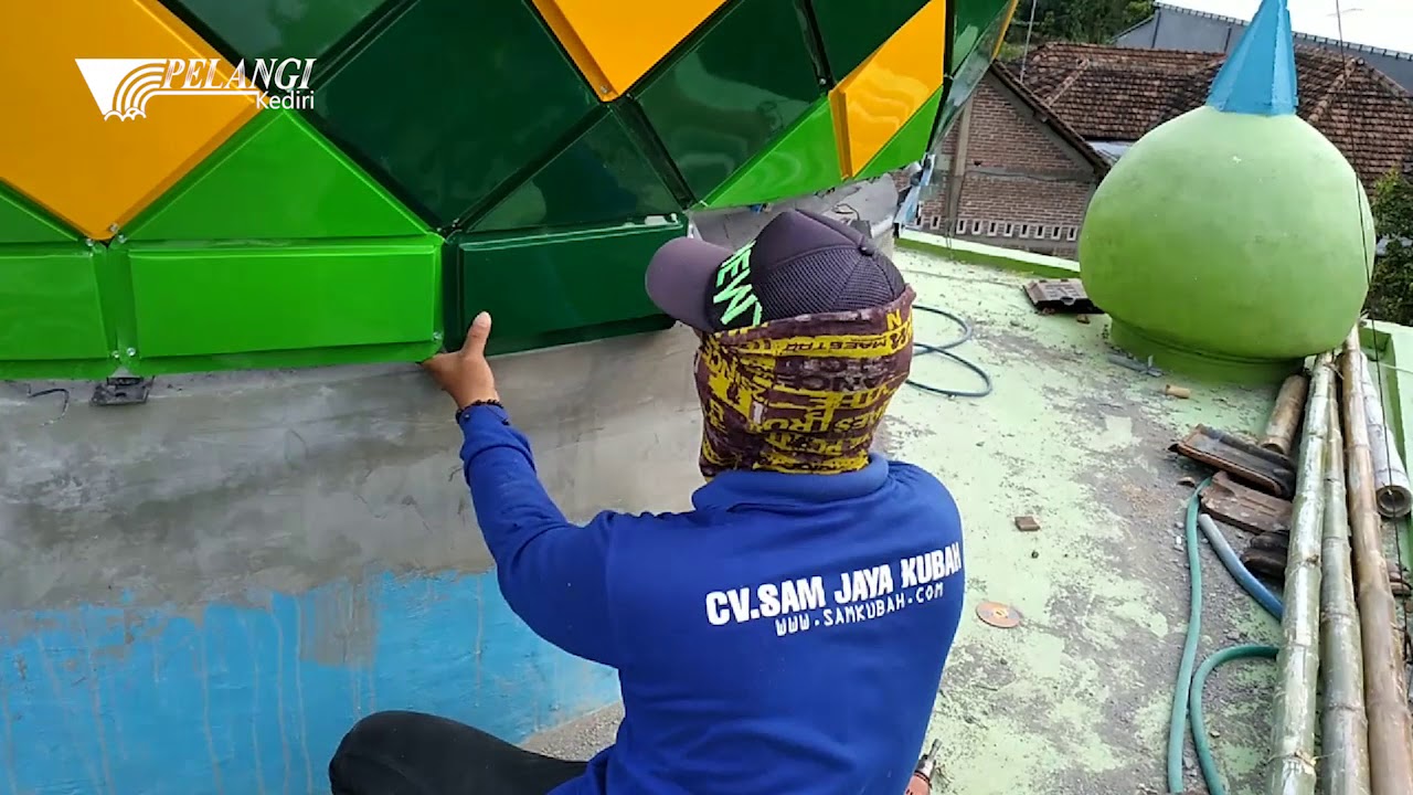 Memasang Kubah Masjid Pojok-Tiron Kab. Kediri