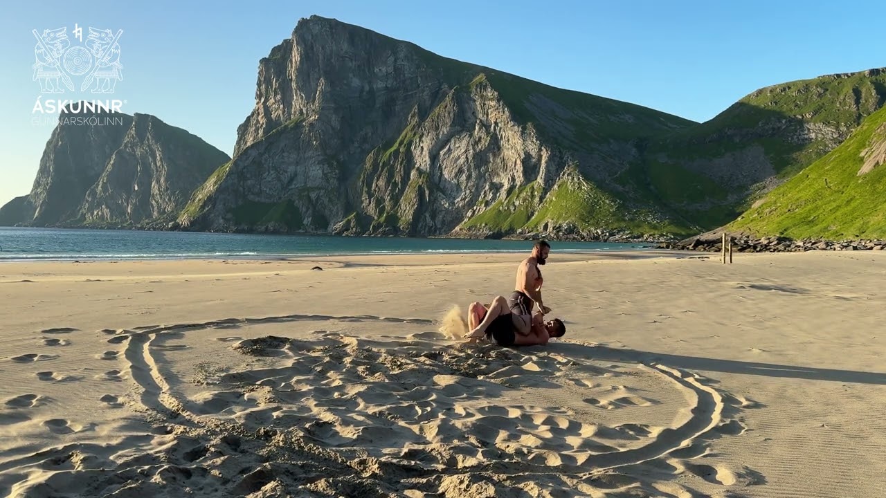Gl&iacute;ma: Traditional Norse Martial Art