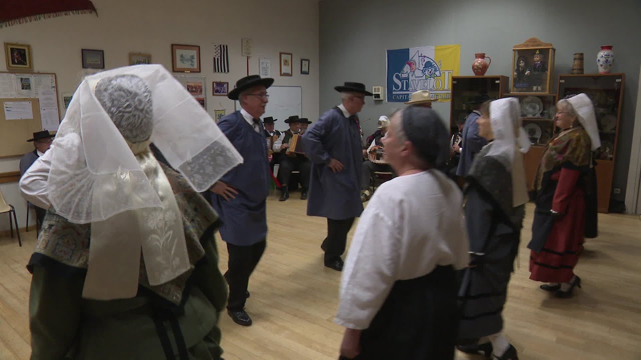Série sur les danses en Limousin : la bourrée
