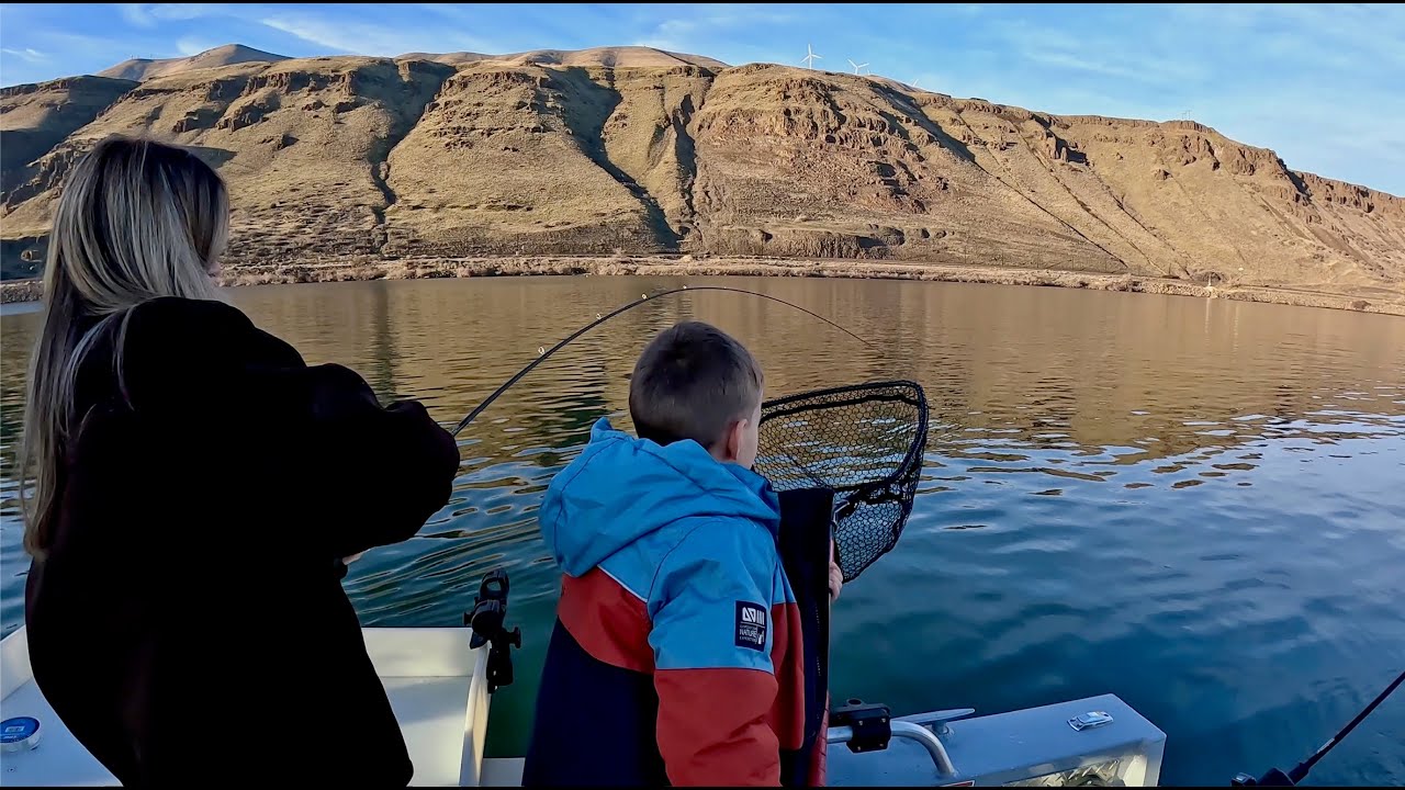 Took my Wife Walleye Fishing! She Caught all my Fish.