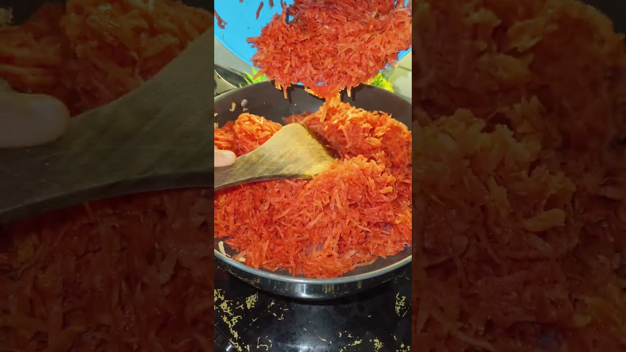 इस ठंड में gajar ka halwa recipe 🔥😋 #swadkasecret #recipe #sweet #jagarkahlwa #yt 