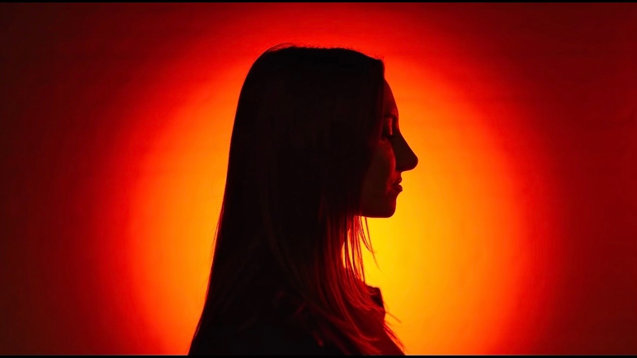 GIELLE - CAUGHT IN THE FIRE (Official Visualizer)