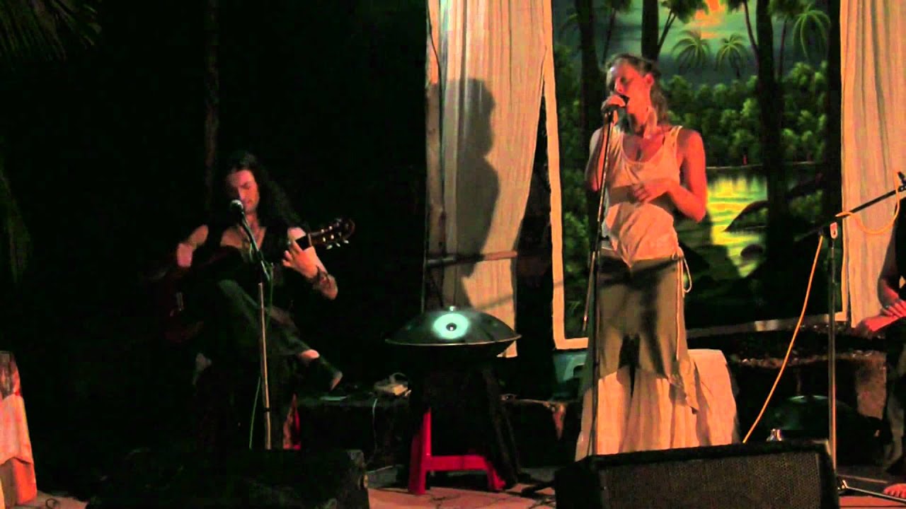 Never Say Never || Storia, Estas Tonne & Naushad || Live in Goa 2011
