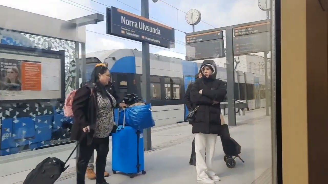 Traveling on Tvärbanan A32 Alviks Torg - Bromma Flygplats