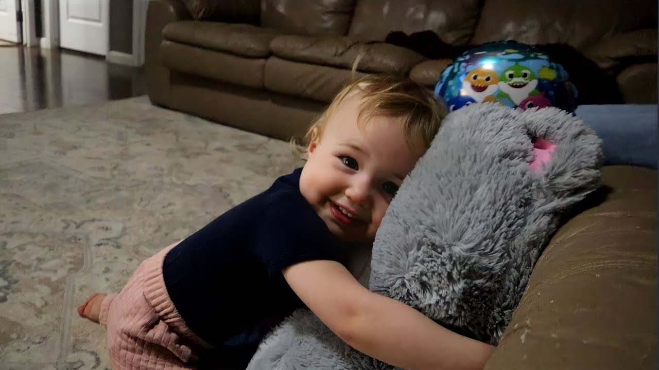 Baby Aubrey's Adorable Reaction When She Meets Her Valentine's Day Gift!!