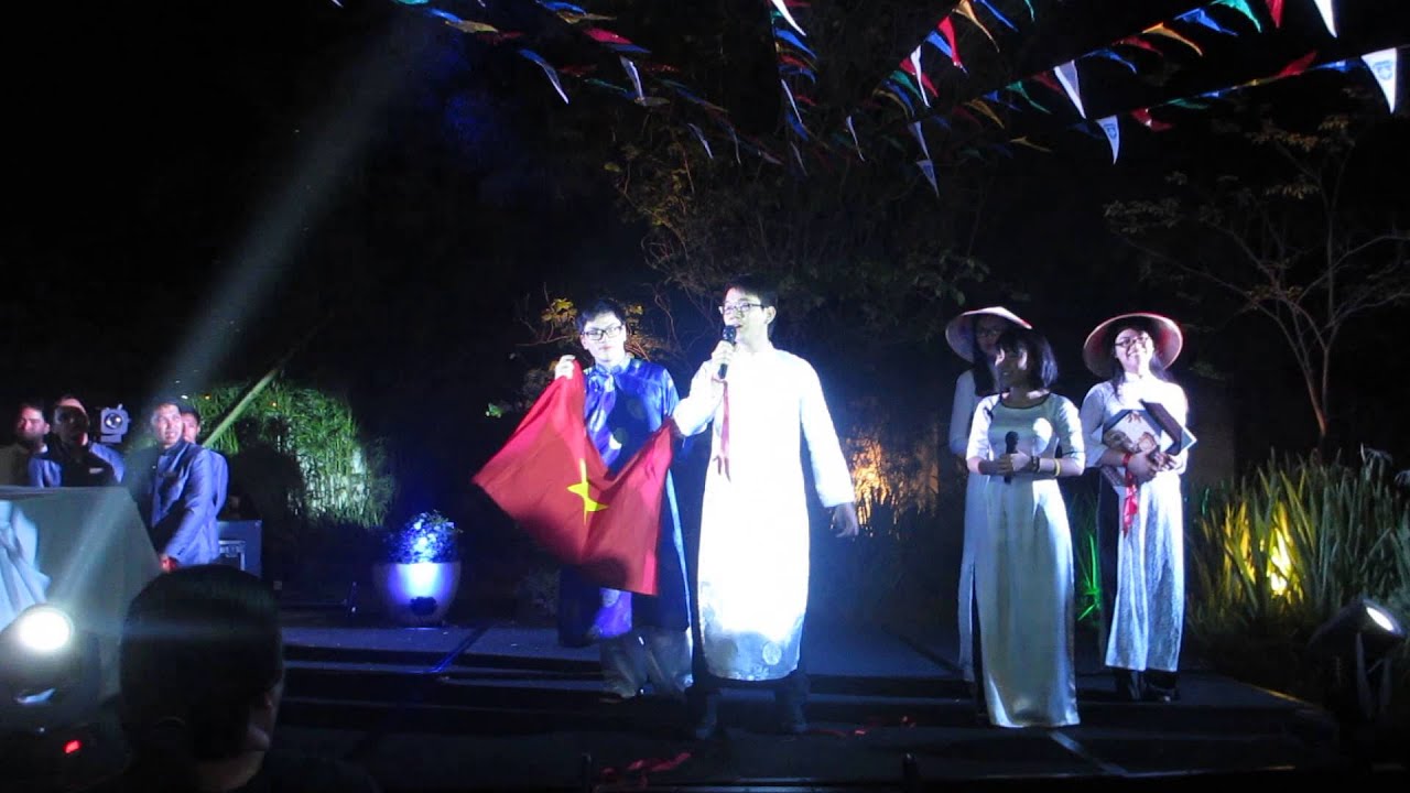 Vietnam GSAs's gift giving