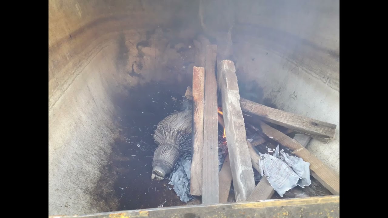 Öntvény fürdőkádból kemence.