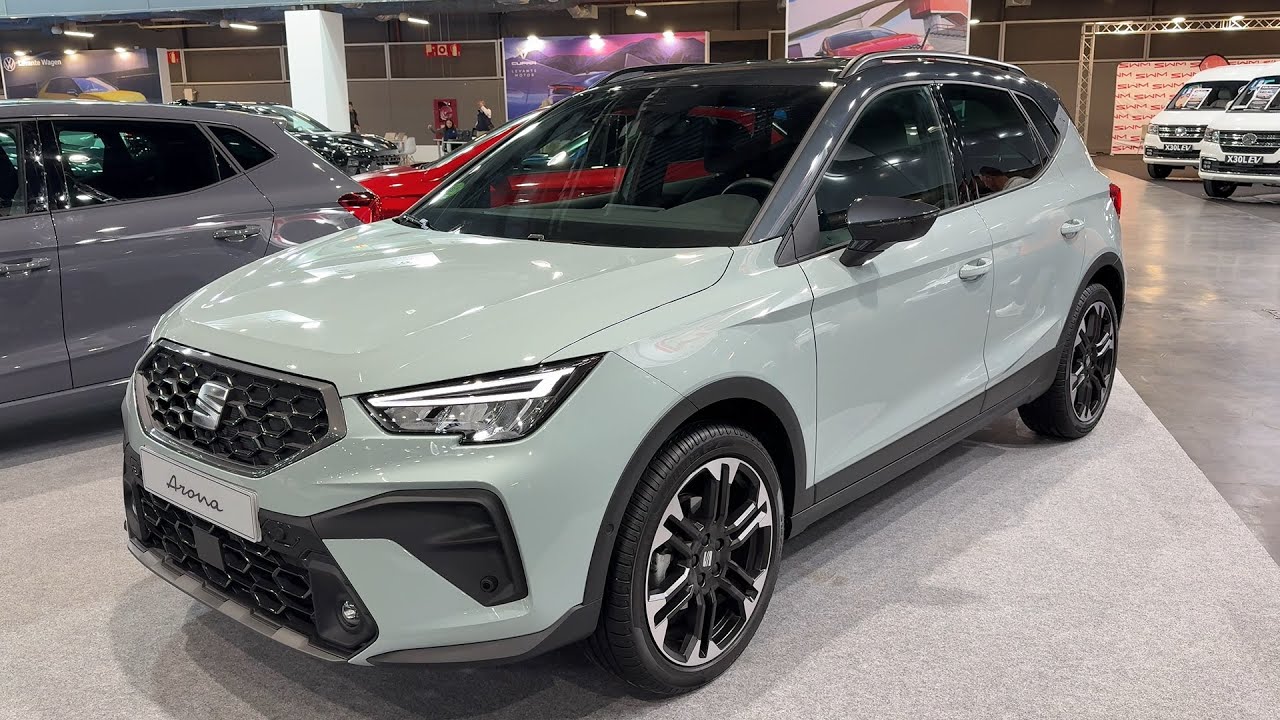 SEAT ARONA: рестайлинг 2026 &mdash; детали экстерьера и интерьера (стильный испанский внедорожник)