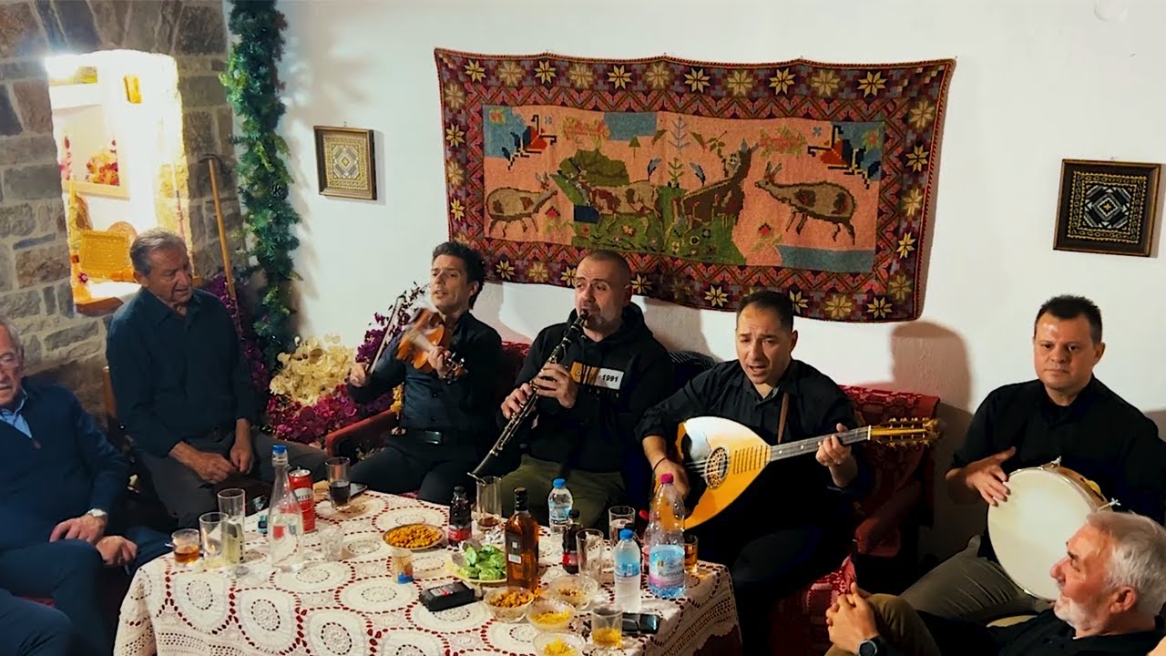 Κώστα μ' τα χιόνια λιώσανε - Γιατί είναι μαύρα τα βουνά - Αρβανιτοβλάχικο (Πέρασε ένα καλοκαίρι)