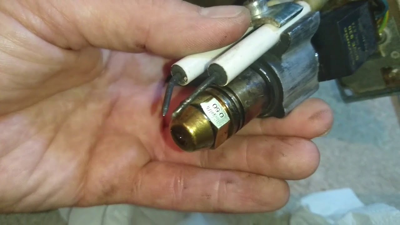Caldera Junkers bosch de gasoil no funciona, se enciende luz roja quemador bentone