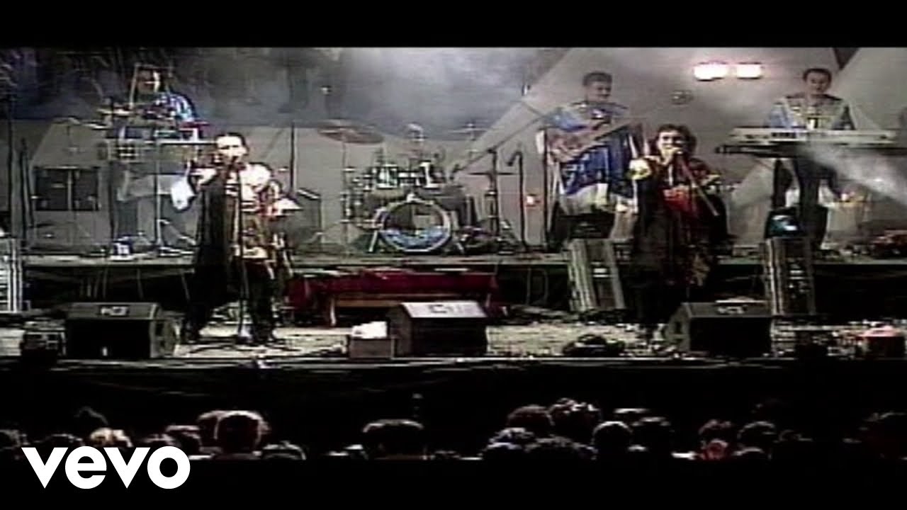 Los Askis - Te Digo Vete (Chyron / En Vivo)