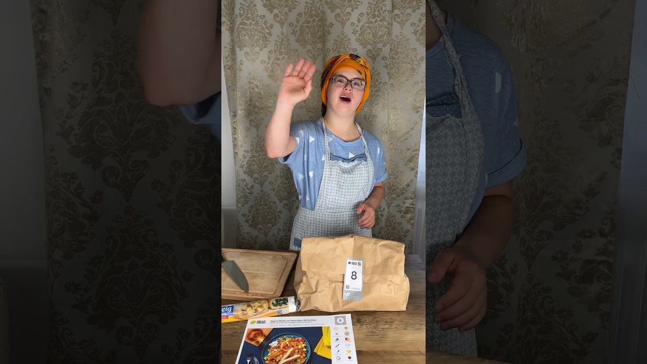 Zigara B&ouml;rek mit Kisir ❤️ #downsyndrome #cooking #yummy #kochen #yemektarifleri #shortsvideo #asmr
