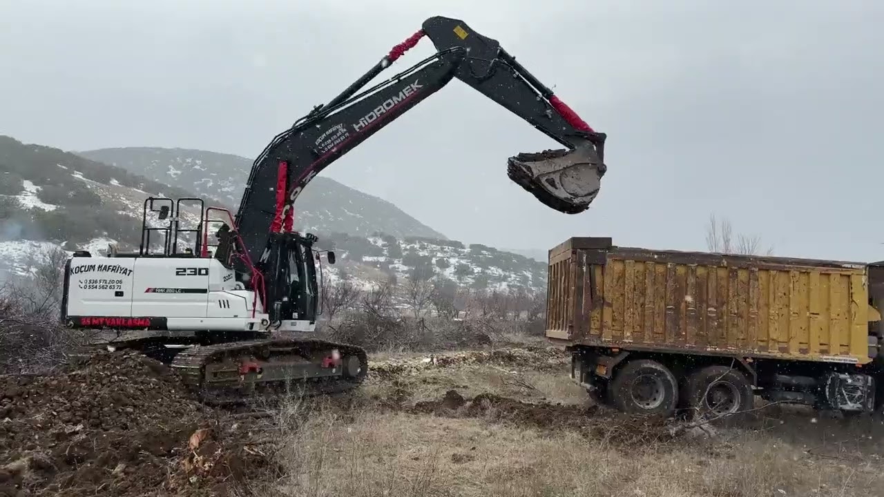 Hidromek 230