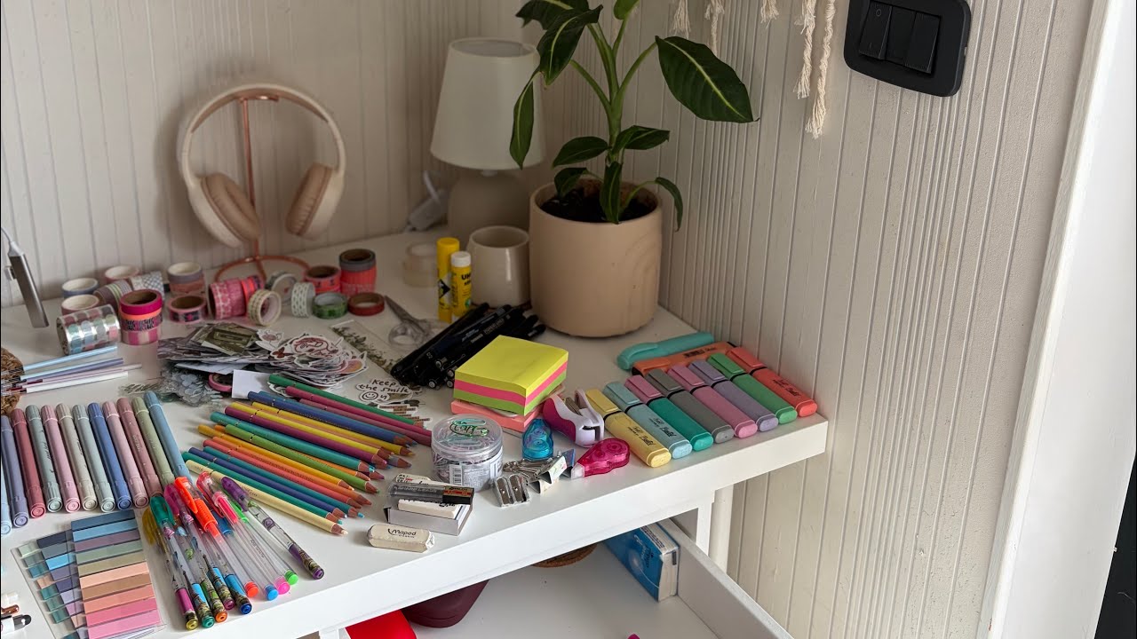 ASMR Organizando mi escritorio, ASMR RELAJANTE MIENTRAS ORDENO 