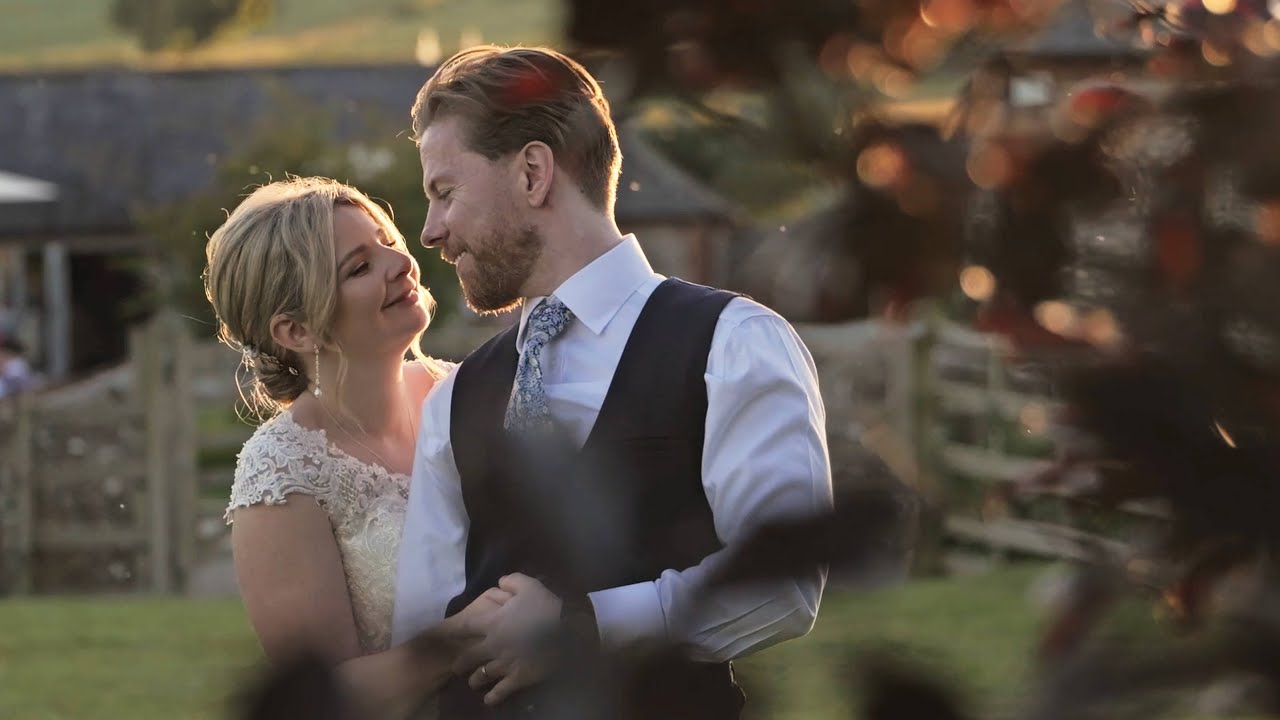 Lesley & Chris - Wedding Filmed at Farbridge