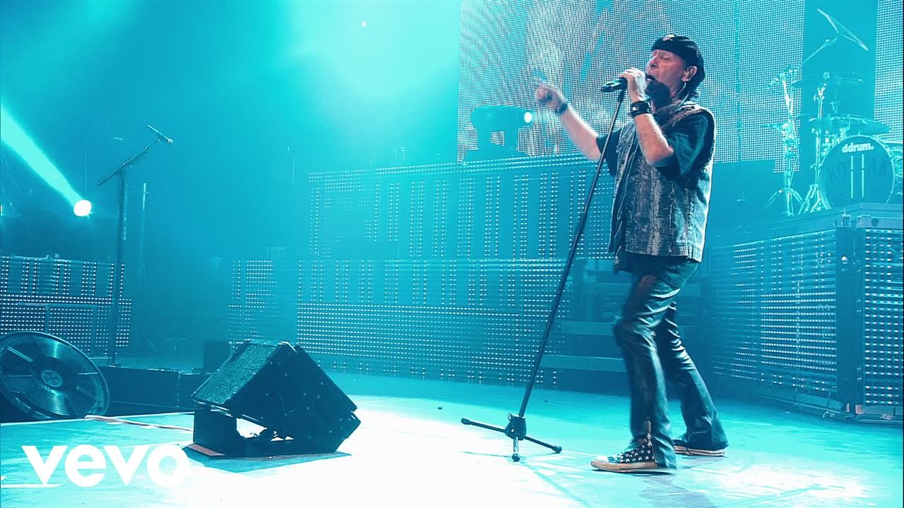 Scorpions - Loving You Sunday Morning (Live In Munich)