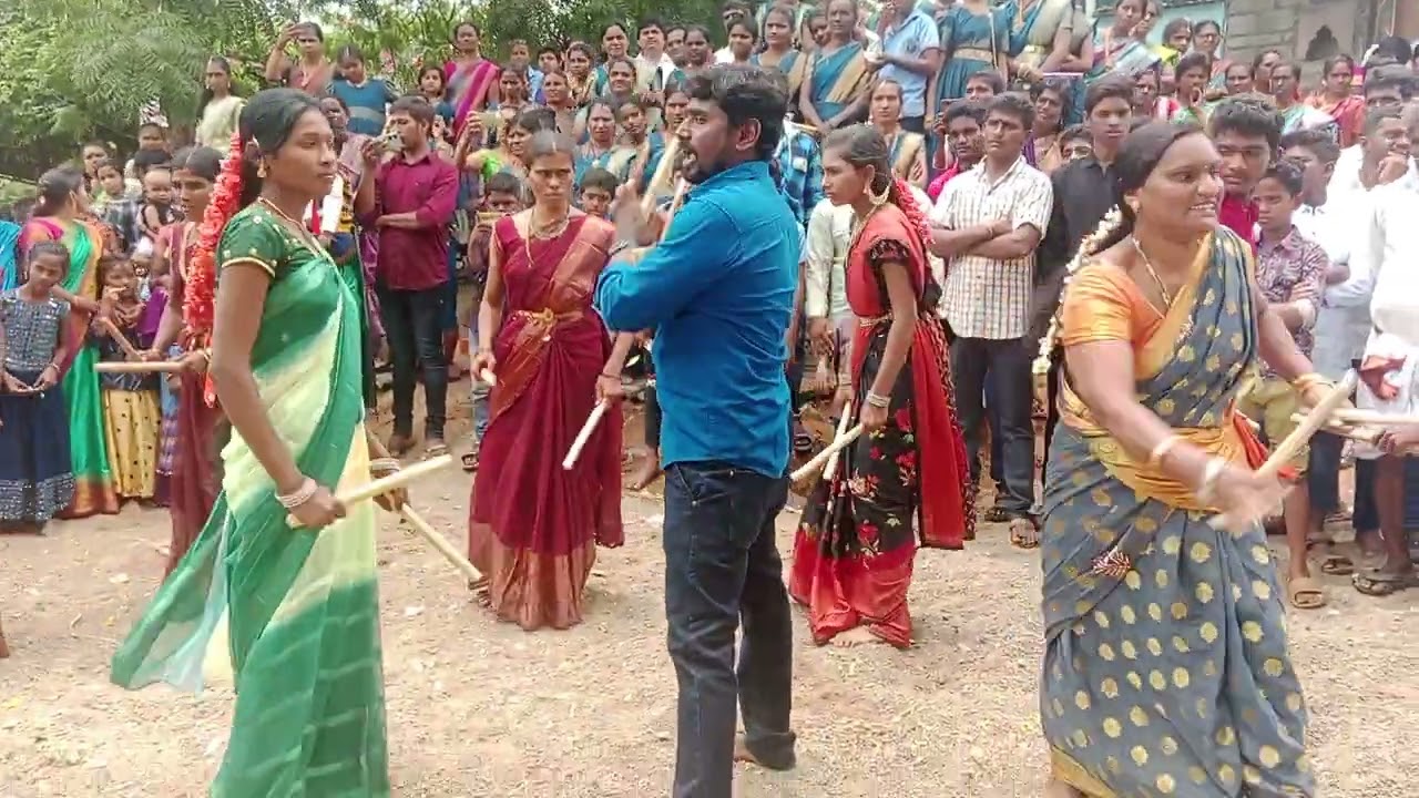 అశోక్ మైదుకూరు కోలాటం కేశపురం బృందం జరిగిందేమో అంటూ 9010051312