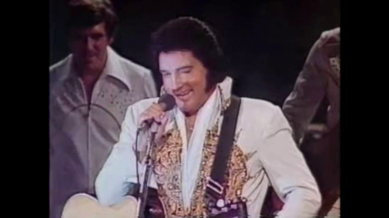 Elvis Presley - Are you lonesome tonight? (Elvis parla in italiano!)