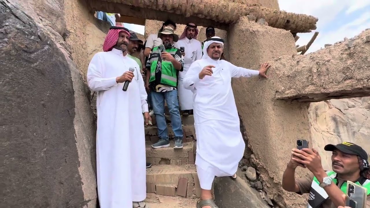 نقش نابونيد البابلي ونظرة على أقدم مسلة في الجزيرة العربية مسلة الحائط البابلية فدك