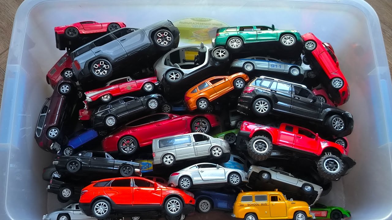 Only Cars and a Box👍