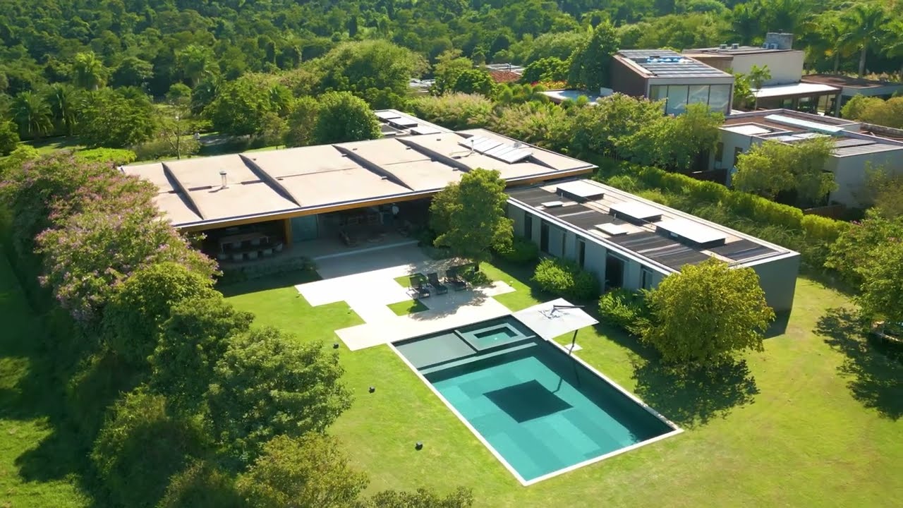 Residência espetacular assinada pelo renomado escritório Jacobsen Arquitetura na Fazenda Boa Vista