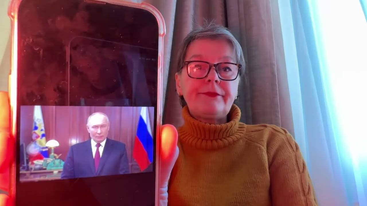 Комментатор политических новостей