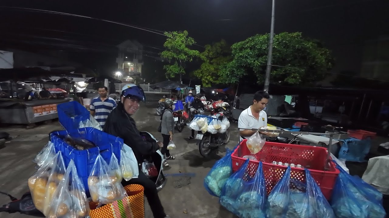 Ghi Lại Hành Trình 4h Đi Lấy Bánh Bán & Bữa Ăn Đầy Hạnh Phúc .