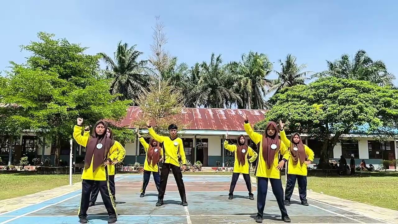Tugas senam irama kelas XE3