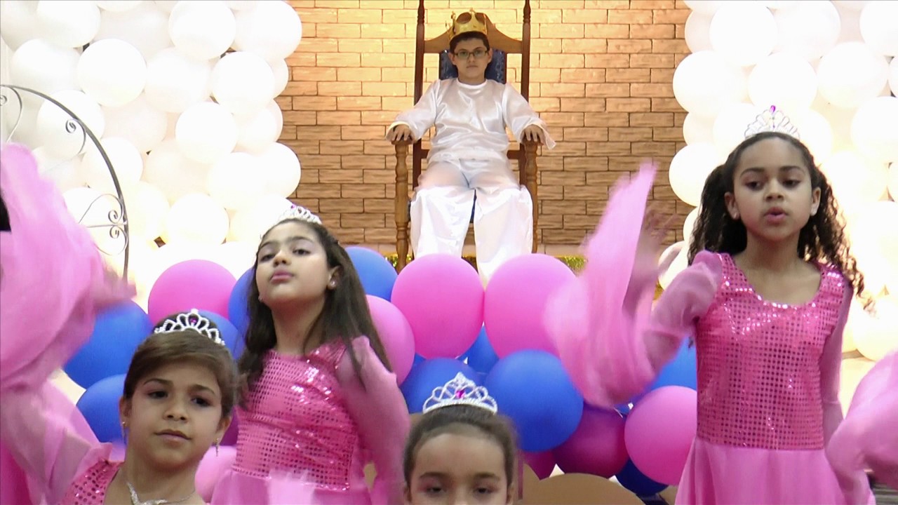 Congresso Infantil - Niguém toma a minha Coroa - HD