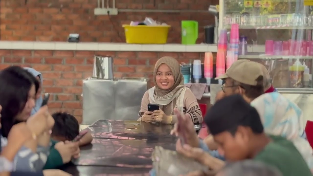 Makan malam bersama keluarga Hajjah Menah di Bakar Poyak Melaka 14/09/2025