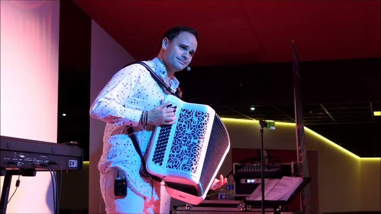 Jérôme ROBERT & Gilles ROBERT: Paso Doble et Tango, ( Les pêcheurs de perles), au LOOPING (71).