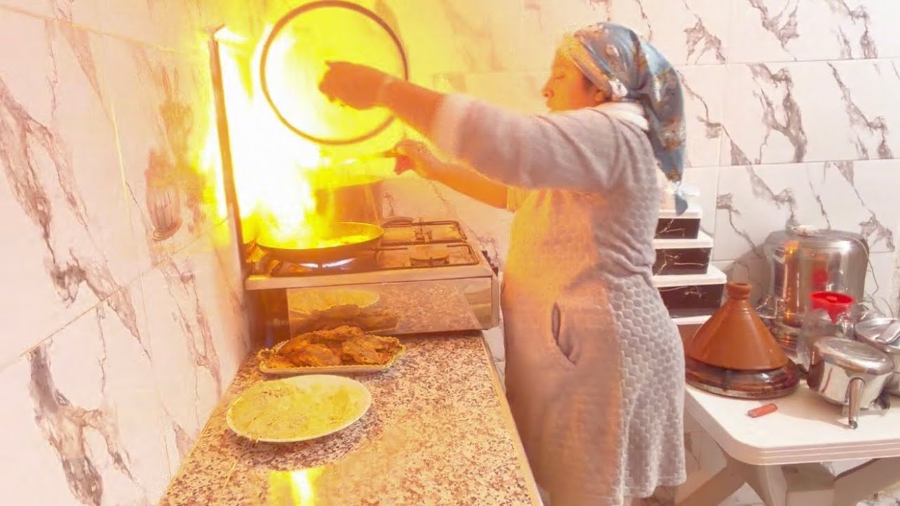 الخلعة ديال اليوم متنساش 🥺الحمد الله قلبنا زوين وربي كينجينا من الافات 🥺
