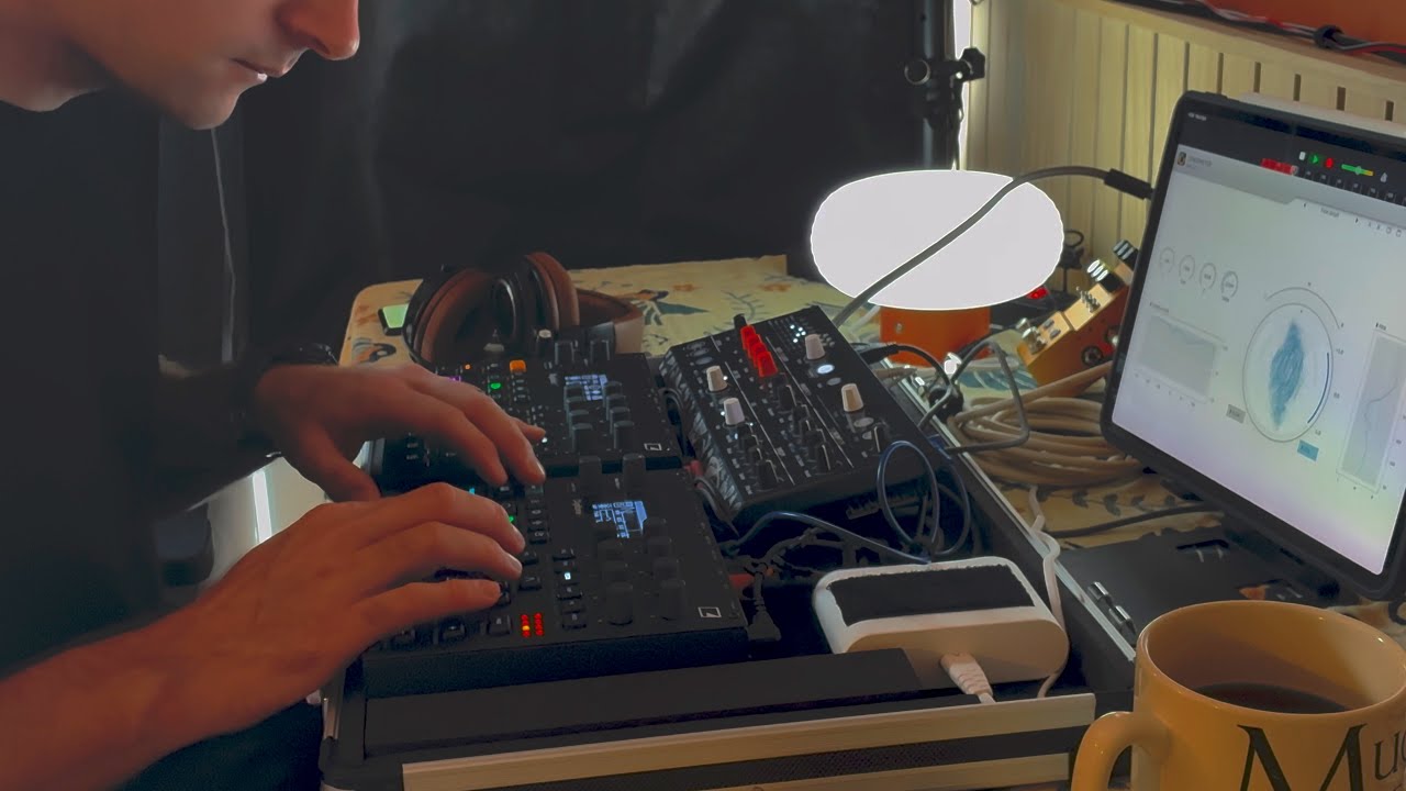 Digitone 2 & Digitakt 2 IDM ambiences Plus Microfreak - Balloon ride