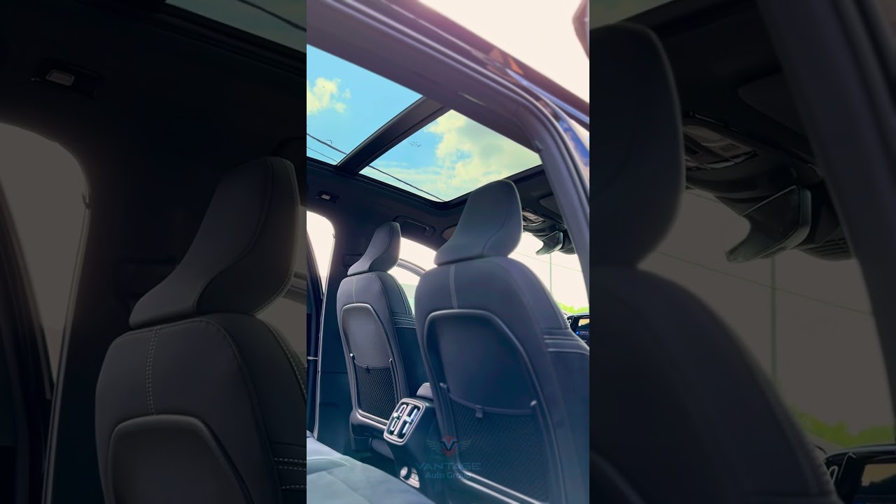 2023 Volvo XC40