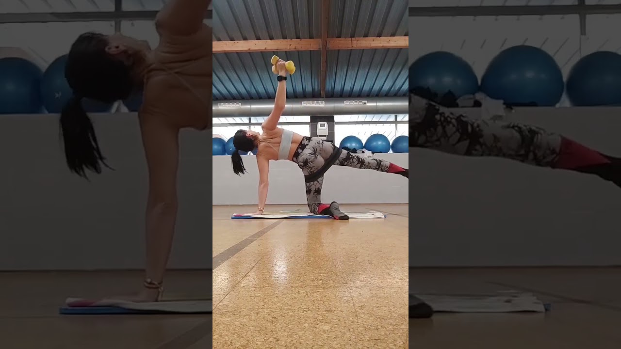 Pilates con Pesas 💪🇪🇦 #pilates #cuerpofitnes #relax #rutasypaisajes #relax #zumba 