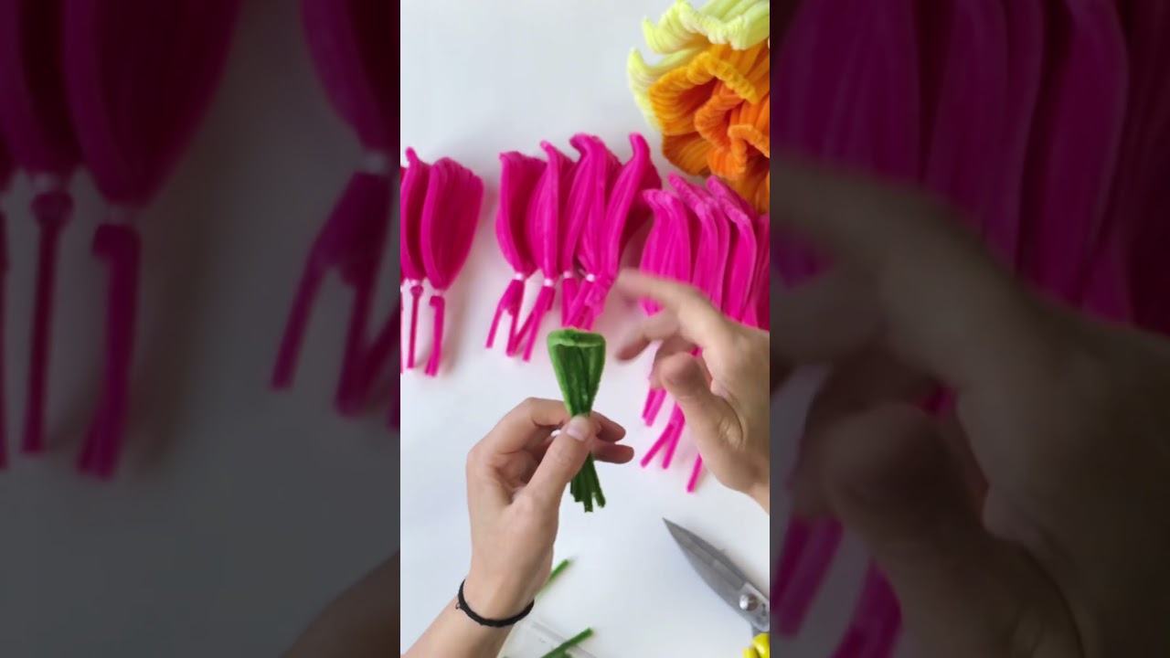 Diy Pipe cleaner Giant Rose 🌹 #chill #diy #flower #pipecleaners