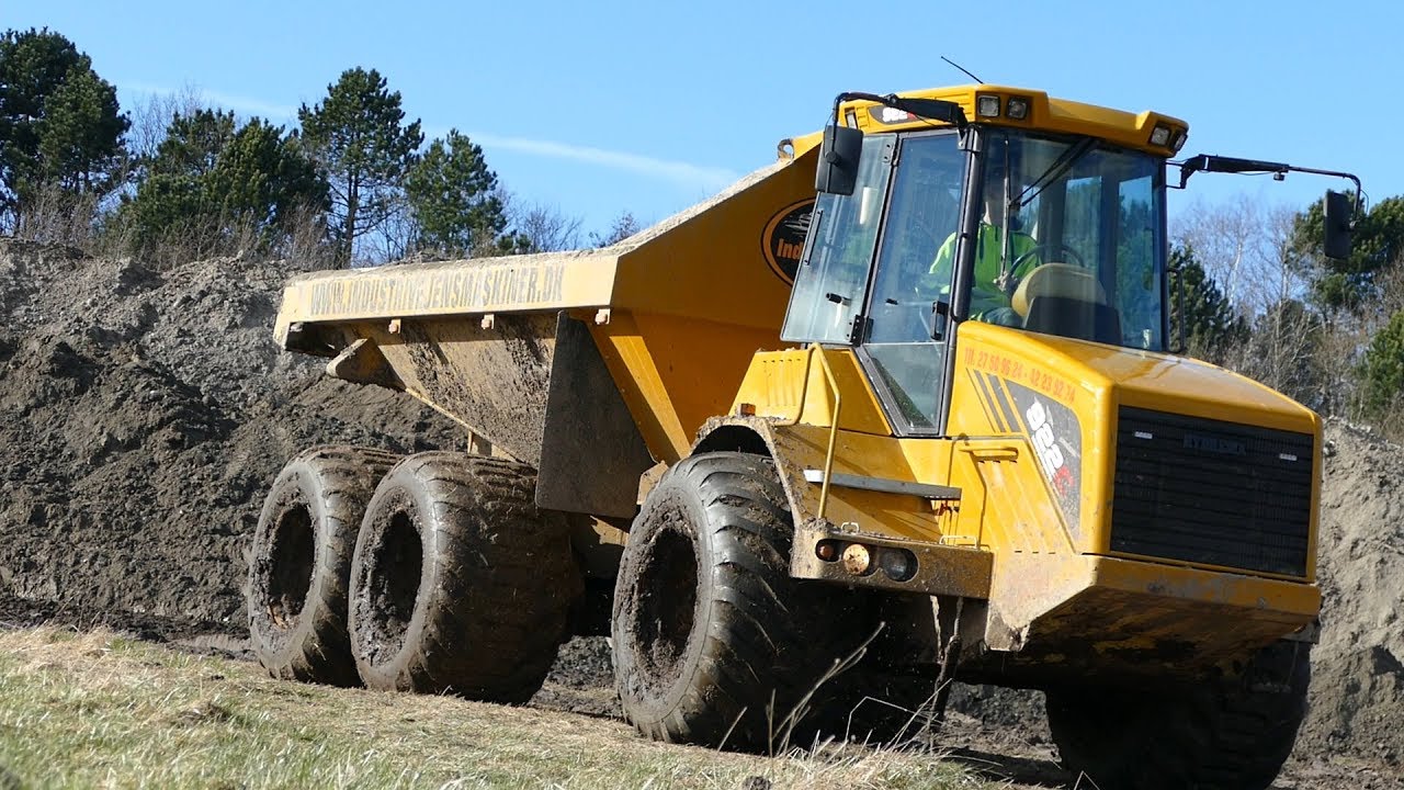 Hydrema 922C Dumpers, Komatsu PC290 LC & PC240 LC | Working To Finish The Muddy Construction Site