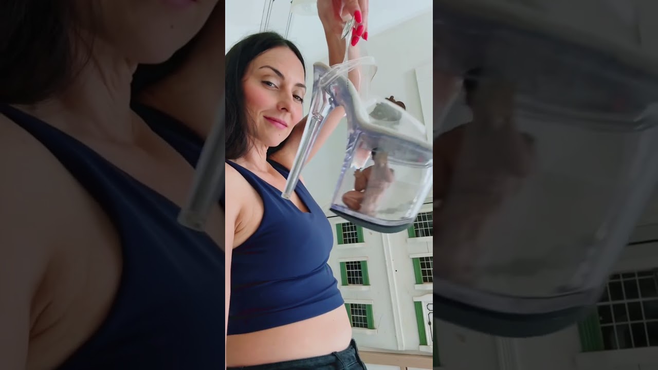 Want to see my shrink-ray? #shrinking #shrunk #tinyman #dollhouse #giantess