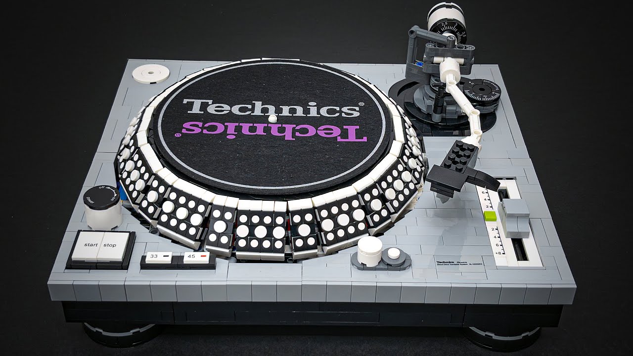 LEGO&reg; Ideas Technics SL-1200 MK2 Introduction