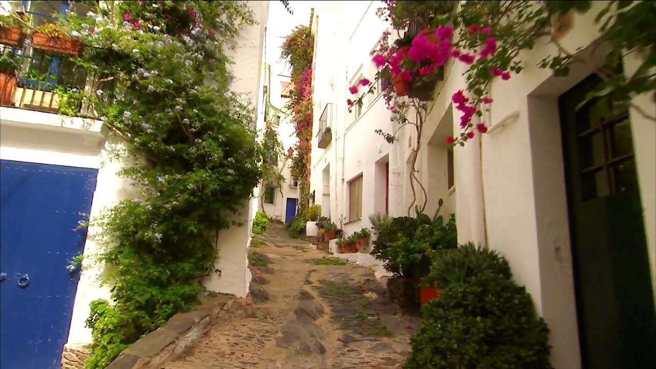Cadaqu&eacute;s - Catalonia Tourism - Costa Brava - HD